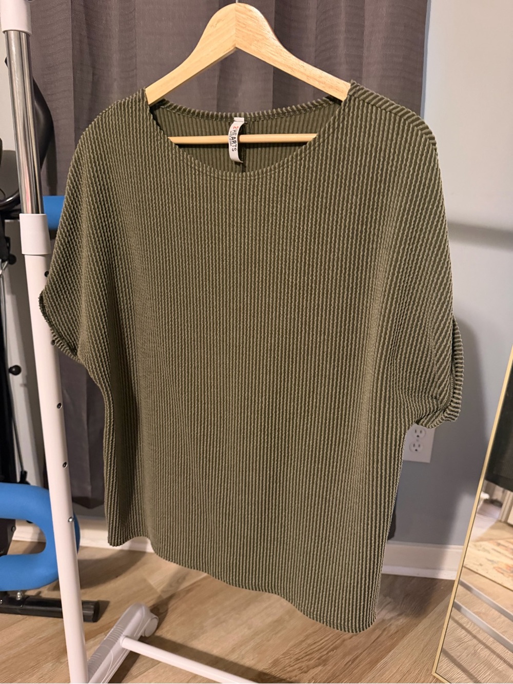 Relaxed Olive Ribbed Crewneck Women's Top